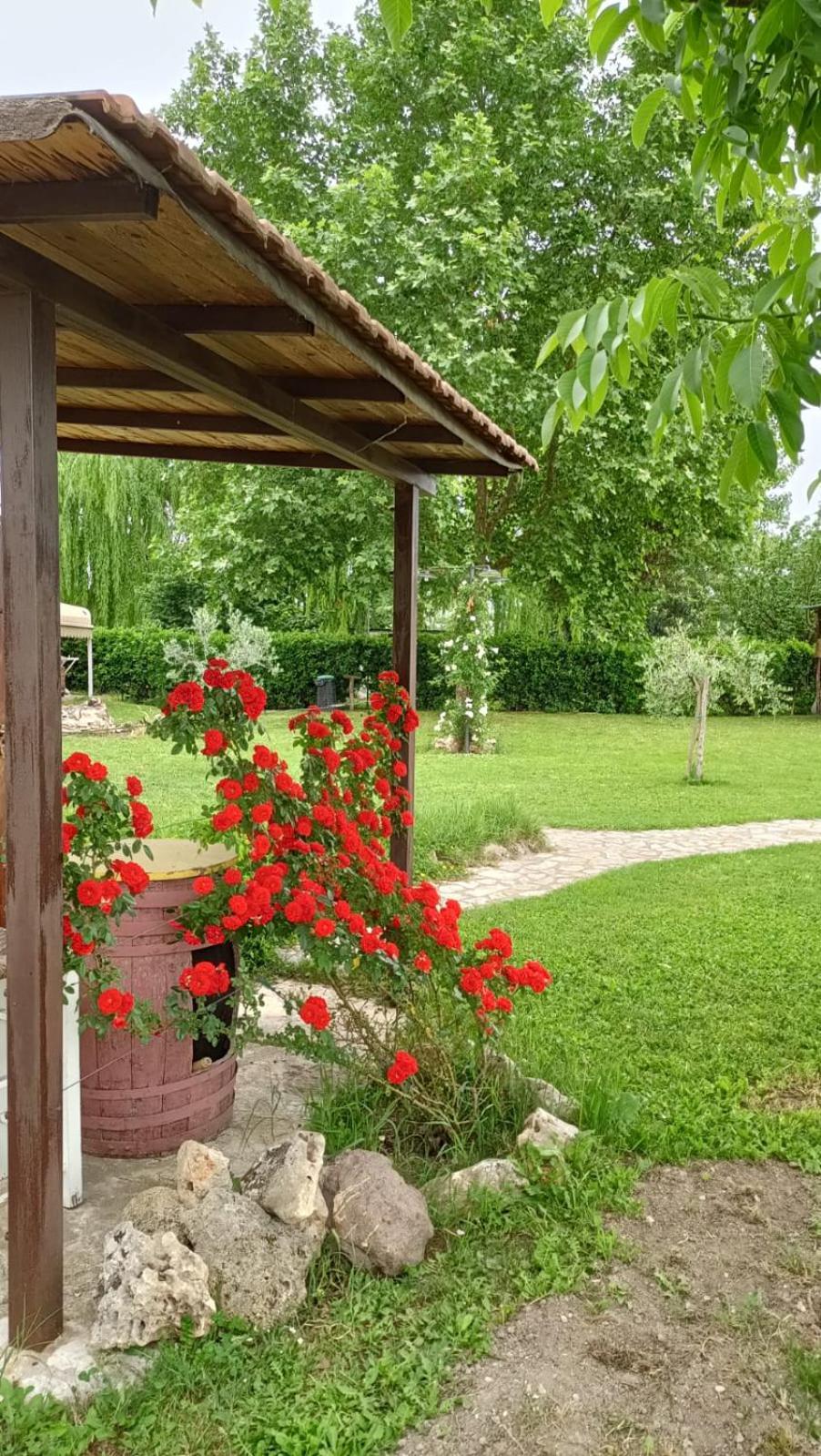 La Vecchia Stalla B&B Narni Luaran gambar