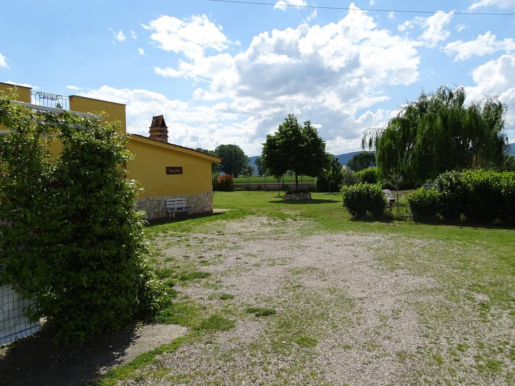 La Vecchia Stalla B&B Narni Luaran gambar